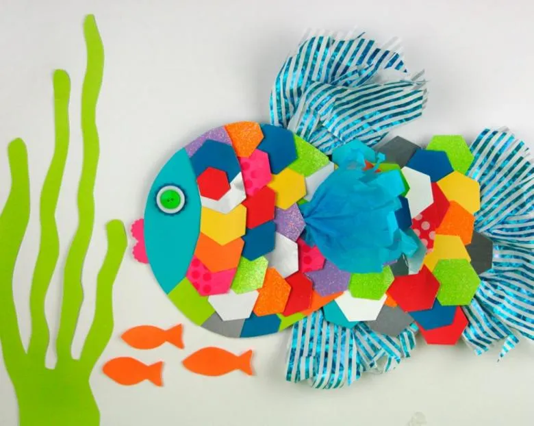 Аплікація риби з картону і кольорового паперу