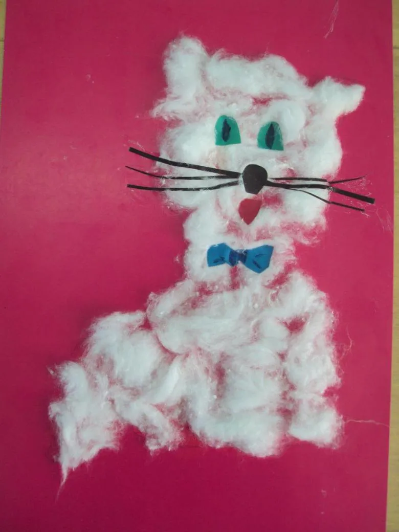 Ідеї дитячої аплікації кішок з вати і кольорового картону руками.