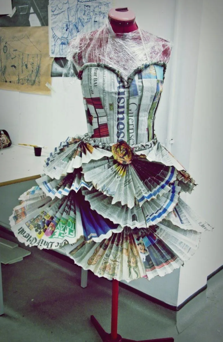 плаття з паперу