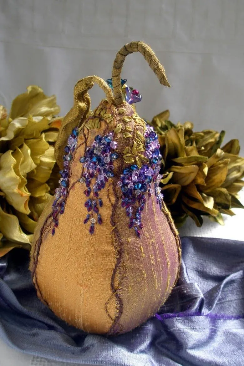 Виріб декоративної груші