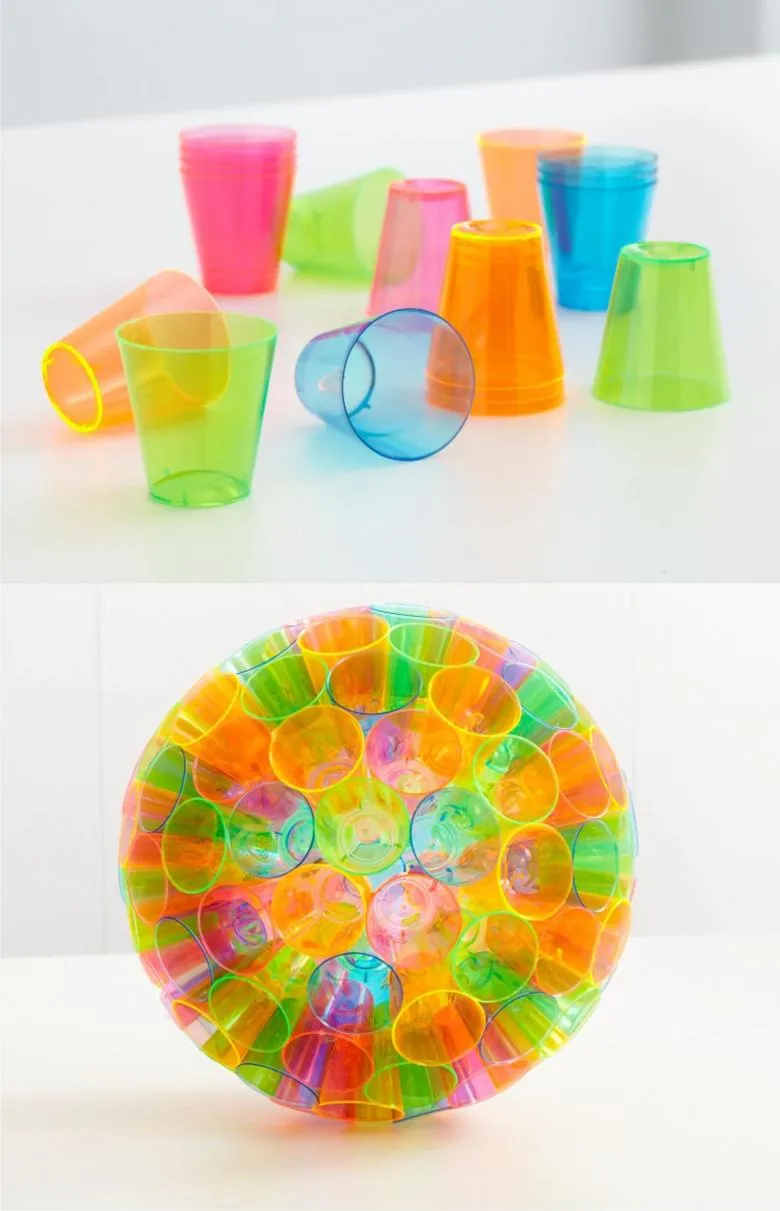 Вироби з пластикових одноразових стаканчиків