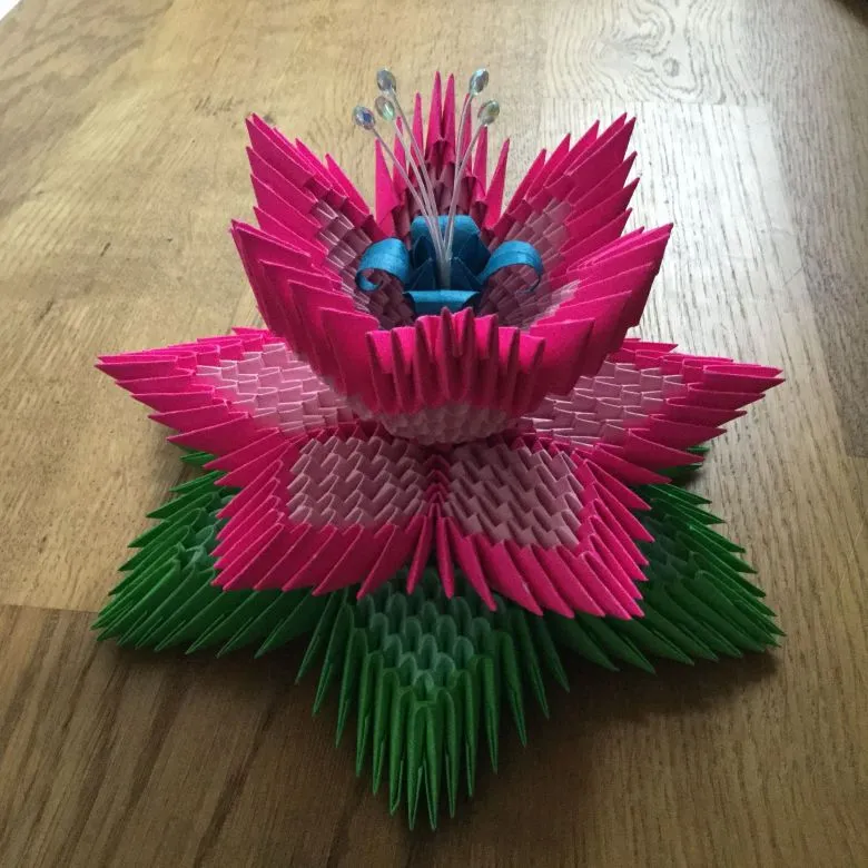 орігамі модульне паперовий квітка виріб
