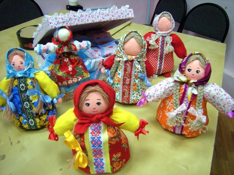 Російські народні іграшки 